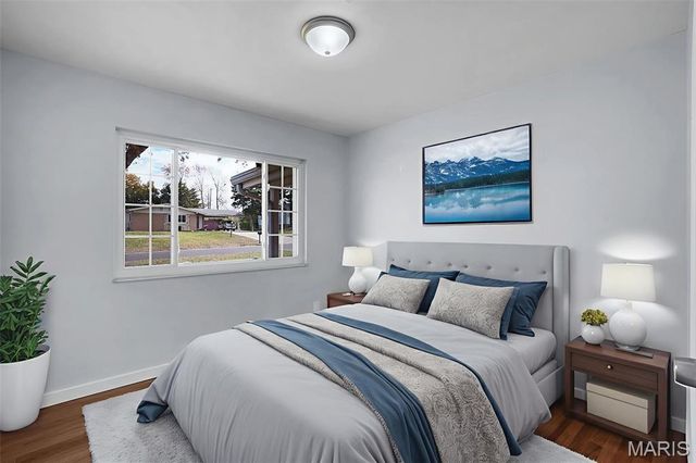 1019 Orchard Lakes Drive, Creve Coeur, MO 63146