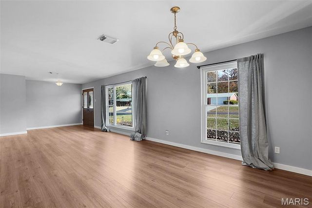 1019 Orchard Lakes Drive, Creve Coeur, MO 63146