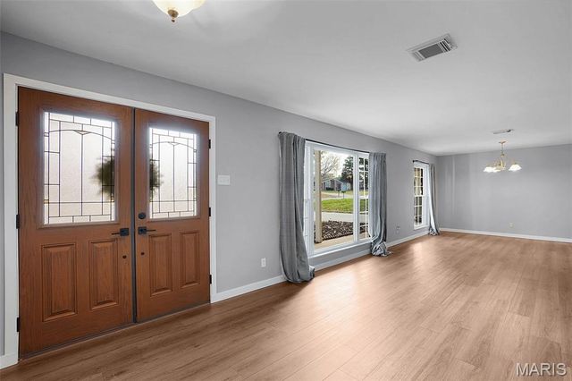 1019 Orchard Lakes Drive, Creve Coeur, MO 63146