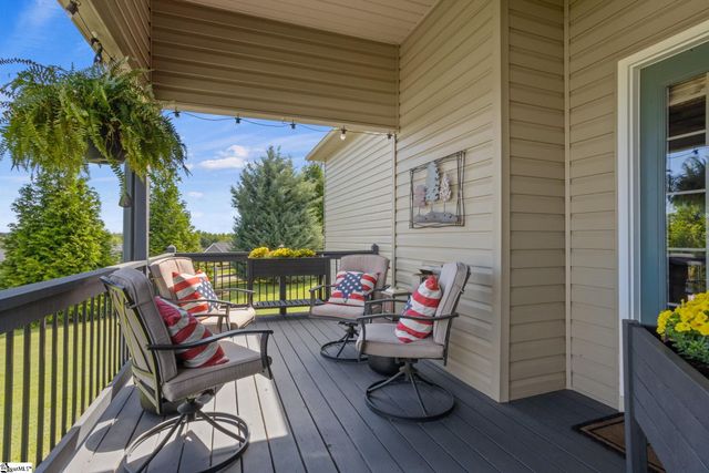 330 War Emblem Drive, Boiling Springs, SC 29316