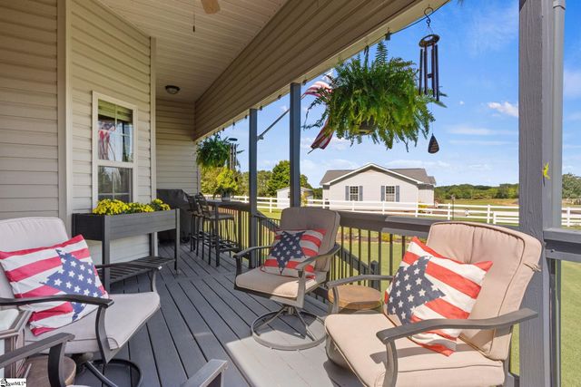 330 War Emblem Drive, Boiling Springs, SC 29316