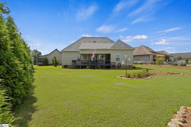 330 War Emblem Drive, Boiling Springs, SC 29316