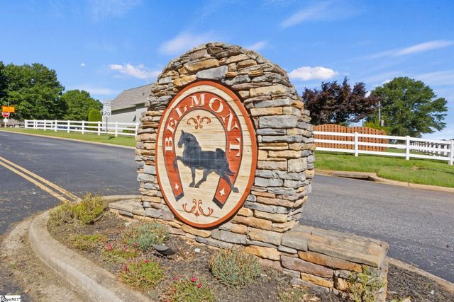 330 War Emblem Drive, Boiling Springs, SC 29316