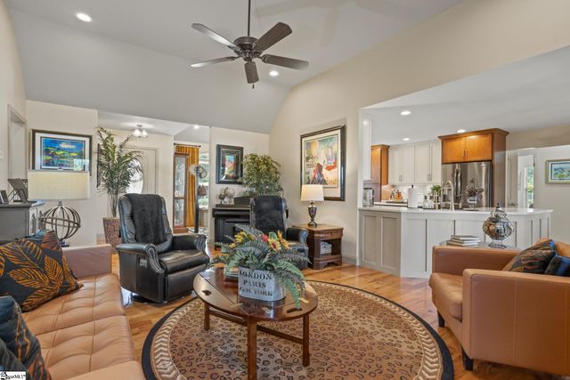 330 War Emblem Drive, Boiling Springs, SC 29316