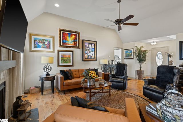 330 War Emblem Drive, Boiling Springs, SC 29316