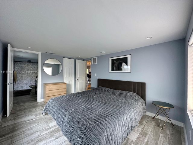 513 NW 30th St, Wilton Manors, FL 33311