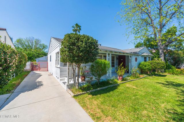 5835 Beck Avenue, North Hollywood, CA 91601