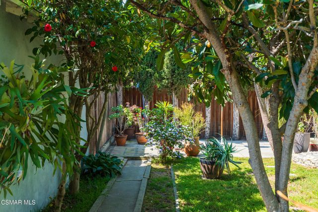 5835 Beck Avenue, North Hollywood, CA 91601