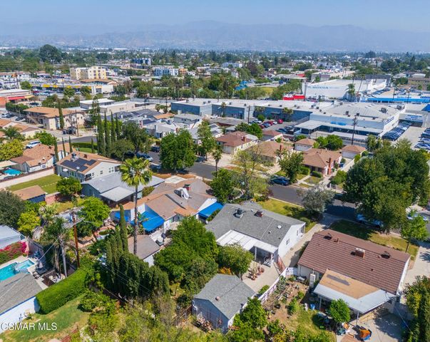 5835 Beck Avenue, North Hollywood, CA 91601