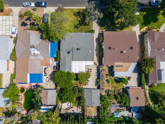 5835 Beck Avenue, North Hollywood, CA 91601