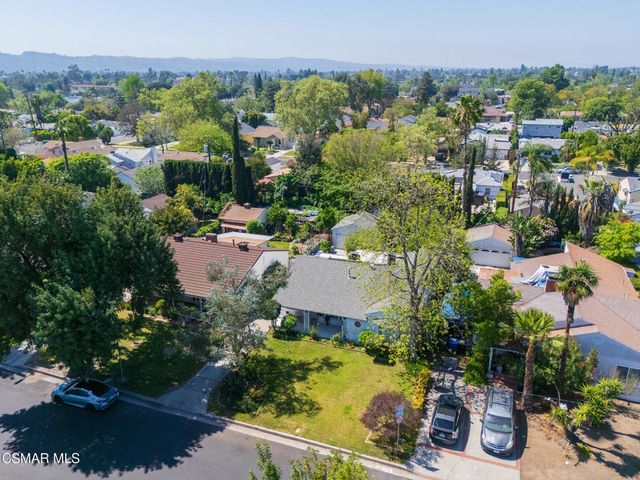 5835 Beck Avenue, North Hollywood, CA 91601