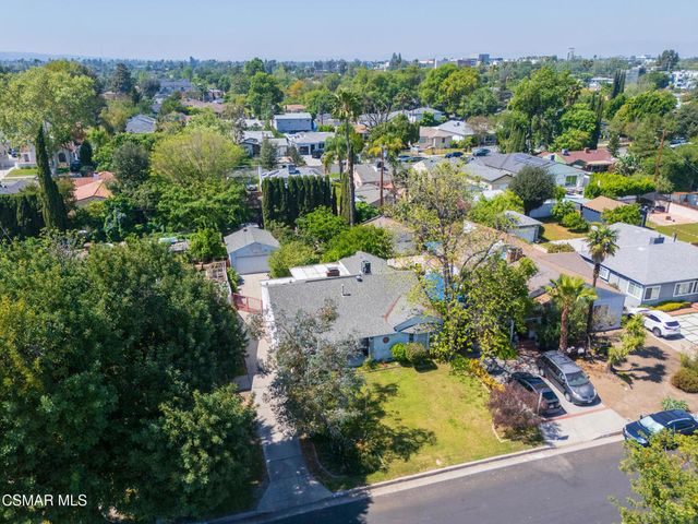 5835 Beck Avenue, North Hollywood, CA 91601
