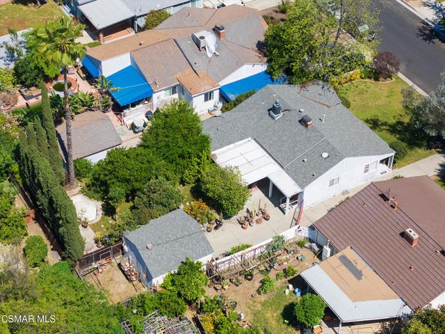 5835 Beck Avenue, North Hollywood, CA 91601