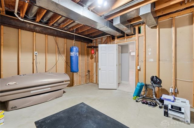 654 Beechwood Drive, Tipp City, OH 45371