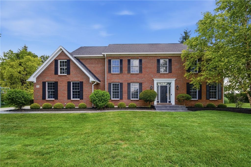 654 Beechwood Drive, Tipp City, OH 45371