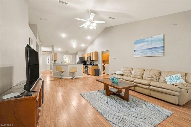 2004 NW 23rd TER, Cape Coral, FL 33993