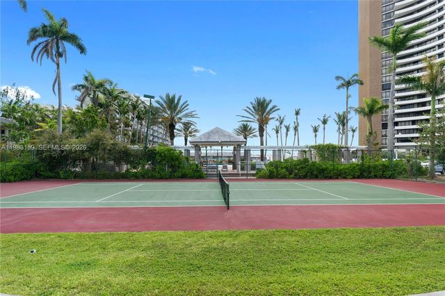 770 NE 69th St 8E, Miami, FL 33138