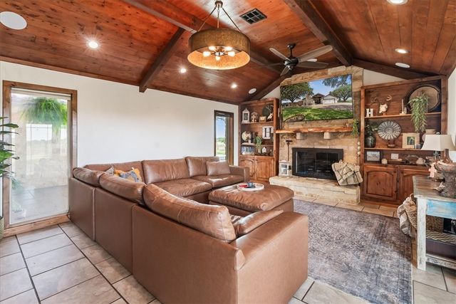 9795 County Road 2249, Sinton, TX 78387