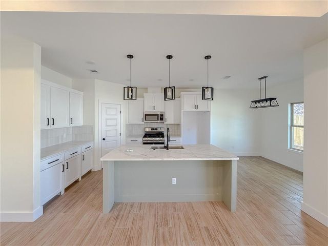 2761 Camargo, Corpus Christi, TX 78415