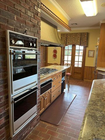 36015 Richland Rd, White Castle, LA 70788