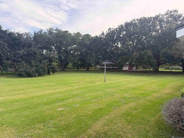 36015 Richland Rd, White Castle, LA 70788