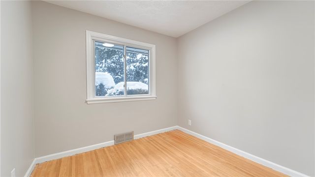 538 Glenview Court, Webster, NY 14580