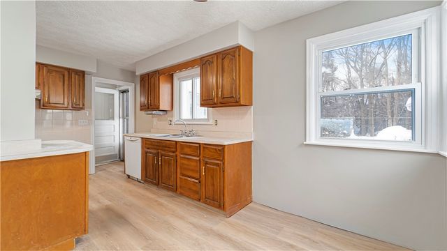 538 Glenview Court, Webster, NY 14580