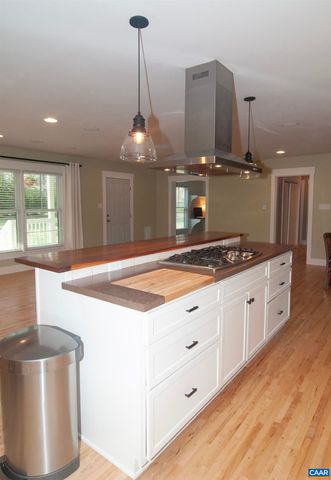 4600 ADVANCE MILLS RD, Earlysville, VA 22936