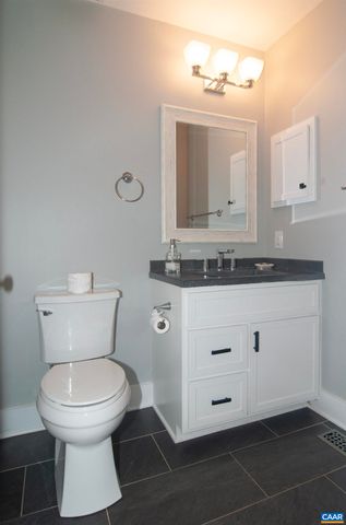 4600 ADVANCE MILLS RD, Earlysville, VA 22936