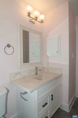 4600 ADVANCE MILLS RD, Earlysville, VA 22936