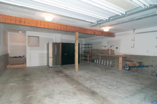 4600 ADVANCE MILLS RD, Earlysville, VA 22936