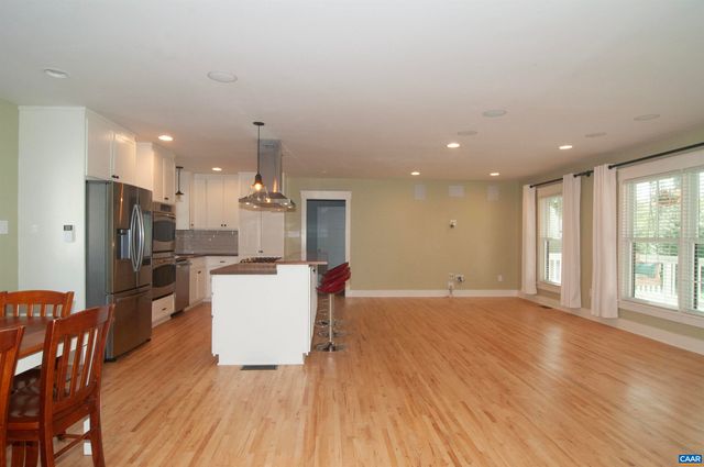 4600 ADVANCE MILLS RD, Earlysville, VA 22936