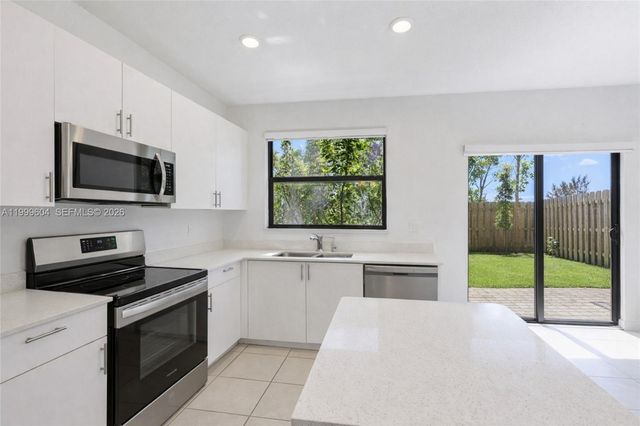 23447 SW 127th Pl, Homestead, FL 33032