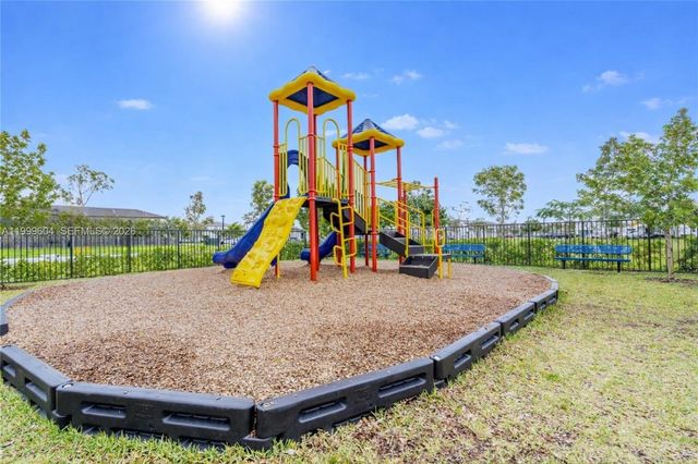 23447 SW 127th Pl, Homestead, FL 33032