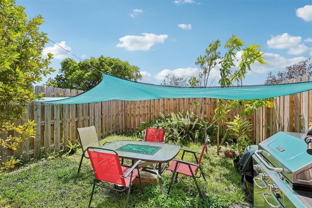 23447 SW 127th Pl, Homestead, FL 33032