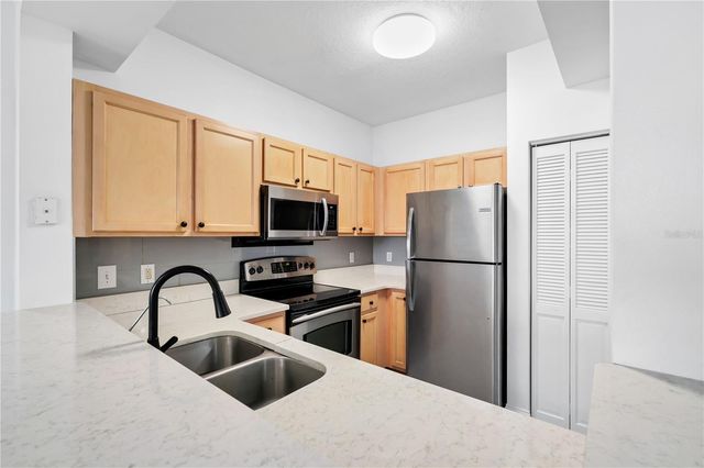 12855 MADISON POINTE CIRCLE 101, Orlando, FL 32821