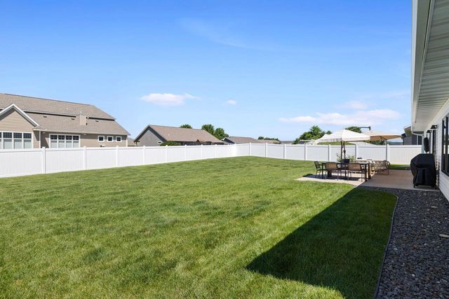 1120 Crockett DRIVE, Holmen, WI 54636