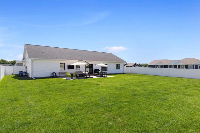 1120 Crockett DRIVE, Holmen, WI 54636