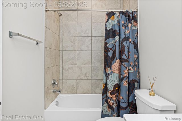 30067 Turtle Creek Circle, Lyon Charter Township, MI 48165