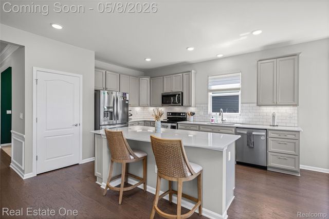 30067 Turtle Creek Circle, Lyon Charter Township, MI 48165