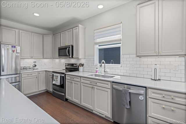 30067 Turtle Creek Circle, Lyon Charter Township, MI 48165
