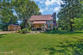 1240 Open Range Rd, Crossville, TN 38555