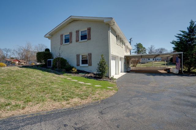 504 Big Horn Dr, Old Hickory, TN 37138