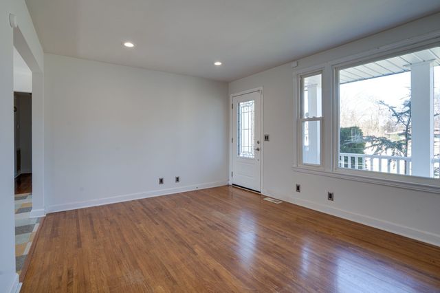 504 Big Horn Dr, Old Hickory, TN 37138