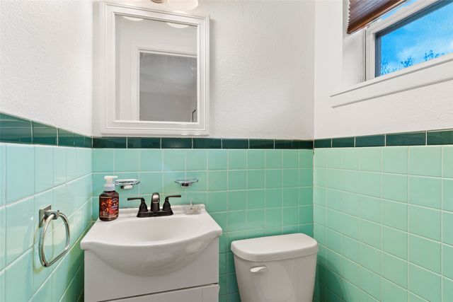 807 Elizabeth Boulevard, Granbury, TX 76048