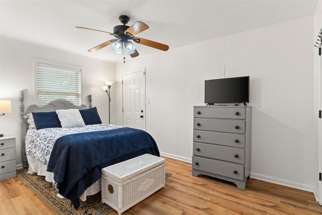 807 Elizabeth Boulevard, Granbury, TX 76048