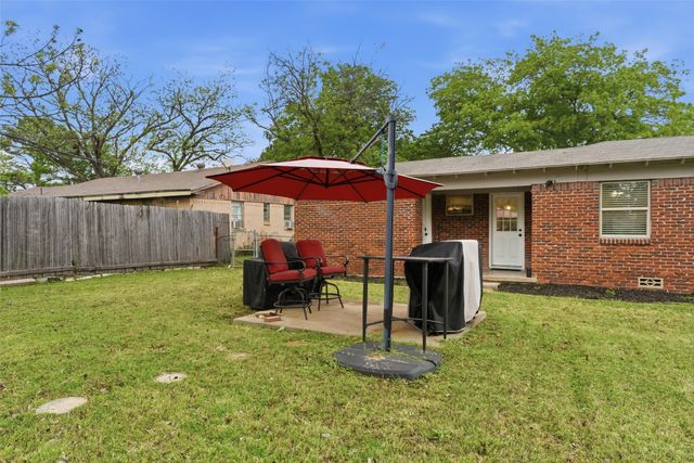 807 Elizabeth Boulevard, Granbury, TX 76048