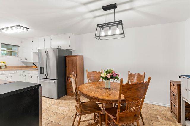 807 Elizabeth Boulevard, Granbury, TX 76048