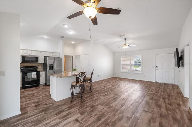 1773 HOLLOW BRANCH WAY, The Villages, FL 32162