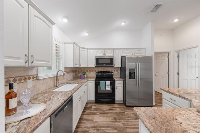 1773 HOLLOW BRANCH WAY, The Villages, FL 32162